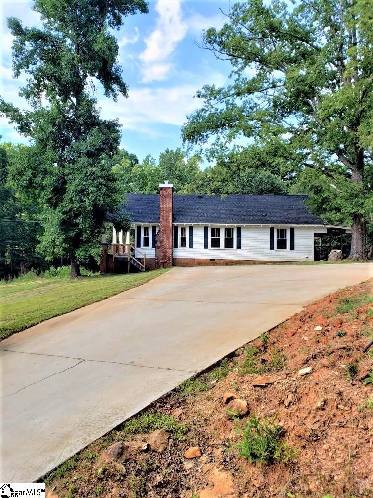 3900 Berry Mill Road Greer, SC 29651 - Photo 15 of 19