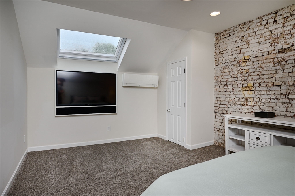 325 Riverside Drive Northampton, MA 01062 - Photo 23 of 36