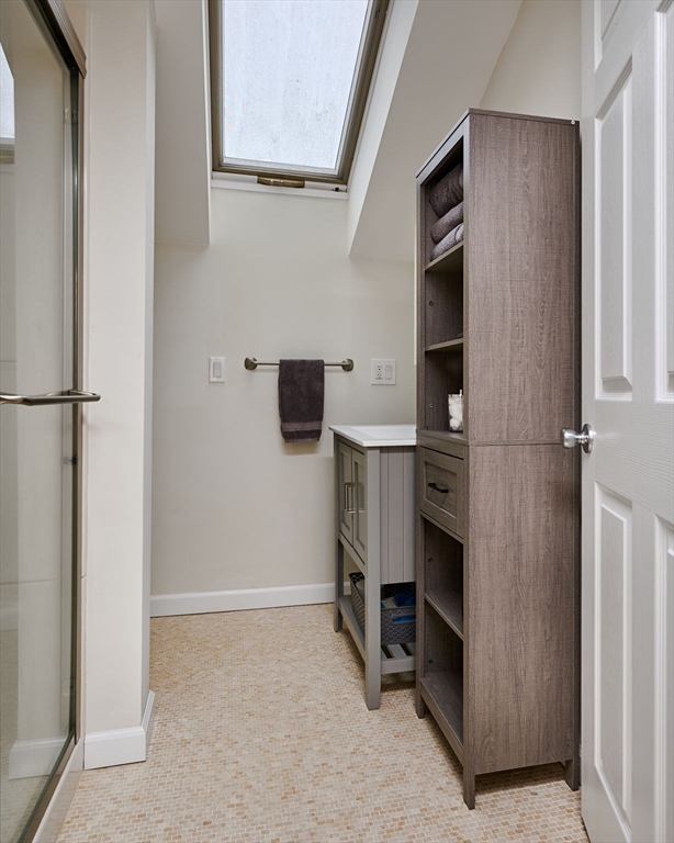 325 Riverside Drive Northampton, MA 01062 - Photo 24 of 36