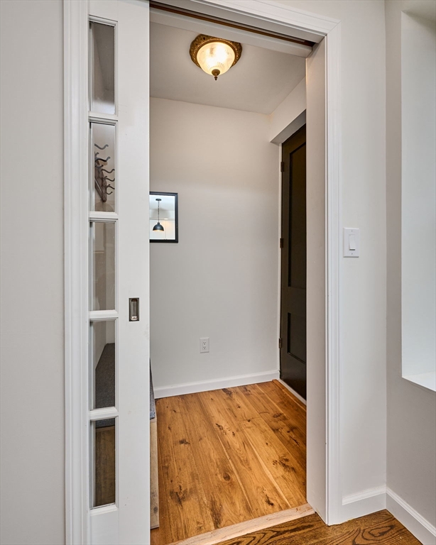 325 Riverside Drive Northampton, MA 01062 - Photo 5 of 36