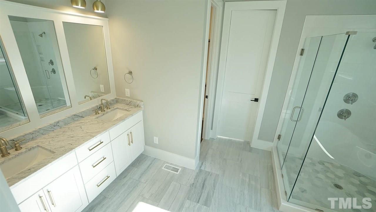5104 Schellinger Pass Raleigh, NC 27612 - Photo 21 of 30 Gallery Image 21
