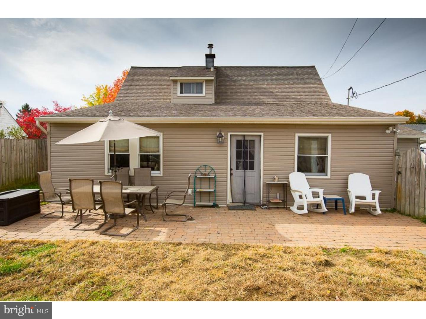 78 Cardinal Road Levittown, PA 19057 - Photo 2 of 15