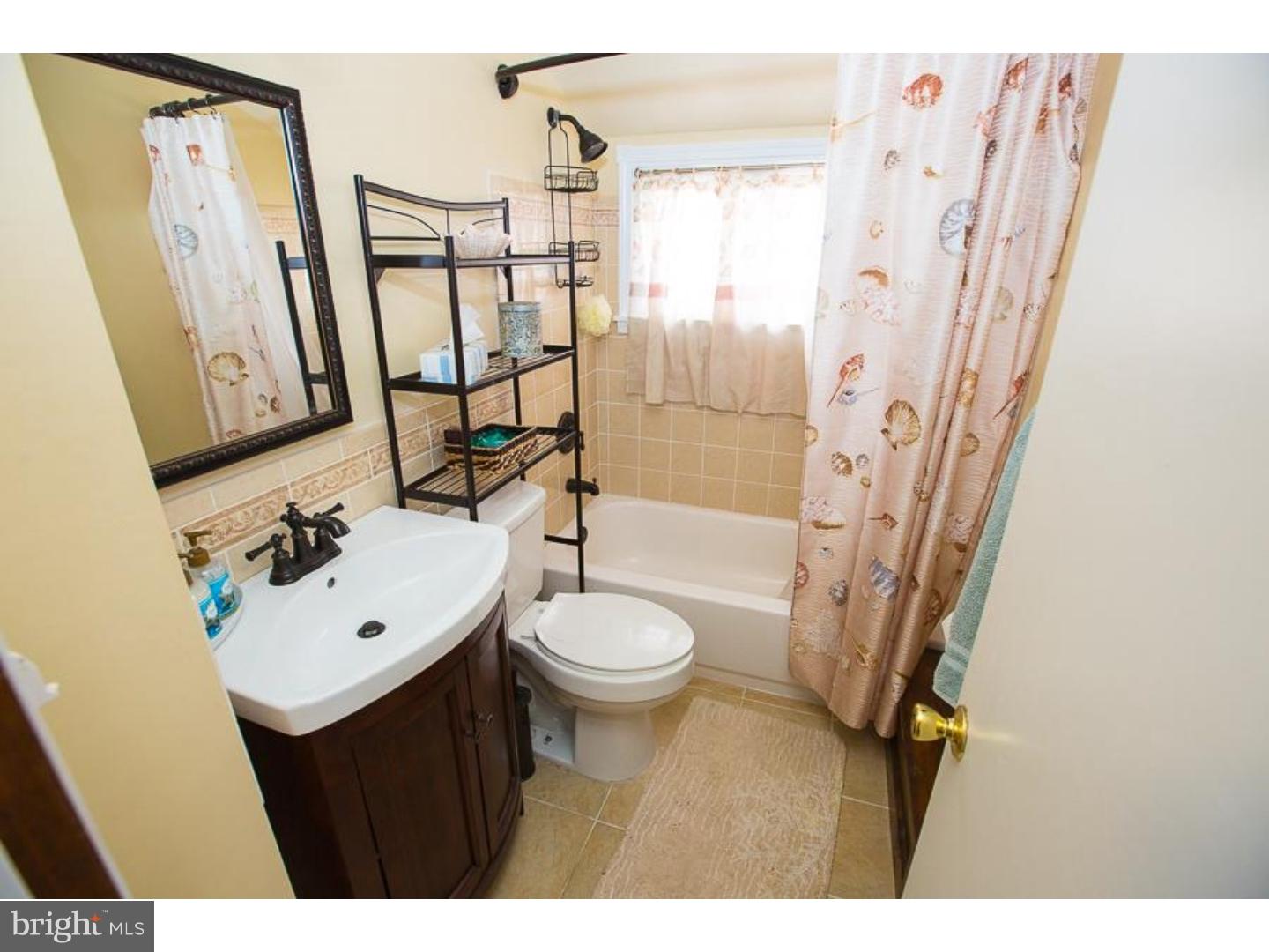 78 Cardinal Road Levittown, PA 19057 - Photo 12 of 15