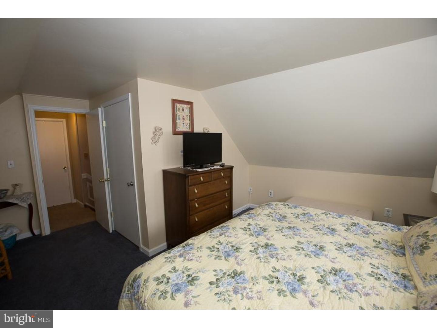78 Cardinal Road Levittown, PA 19057 - Photo 14 of 15