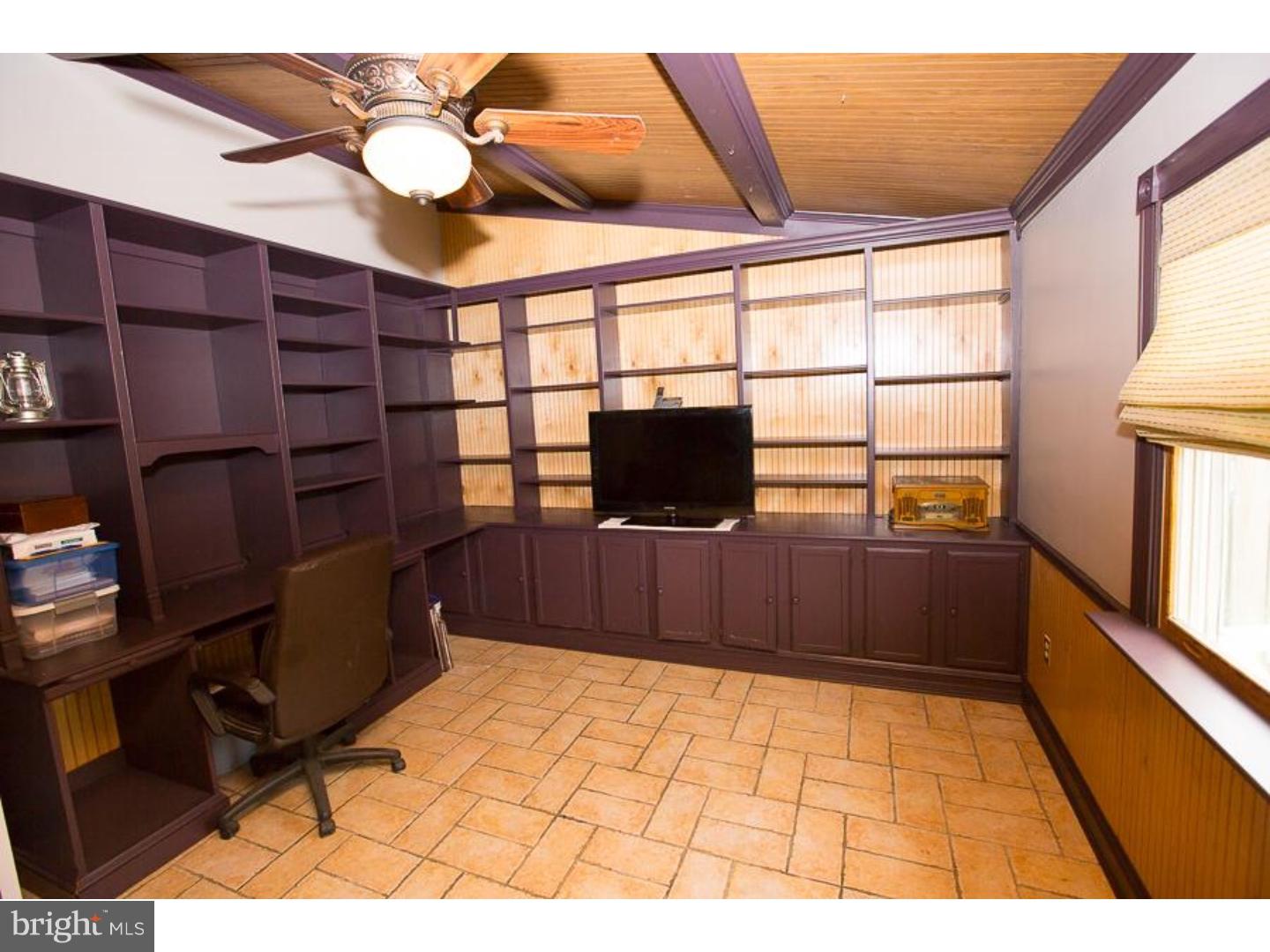 78 Cardinal Road Levittown, PA 19057 - Photo 3 of 15
