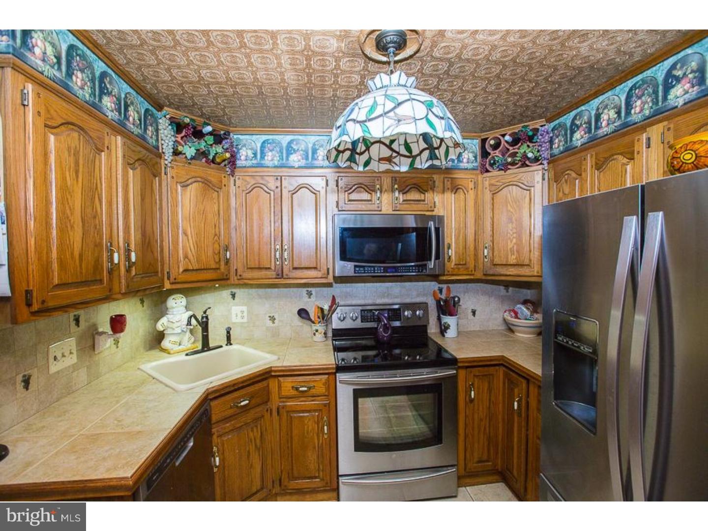 78 Cardinal Road Levittown, PA 19057 - Photo 5 of 15
