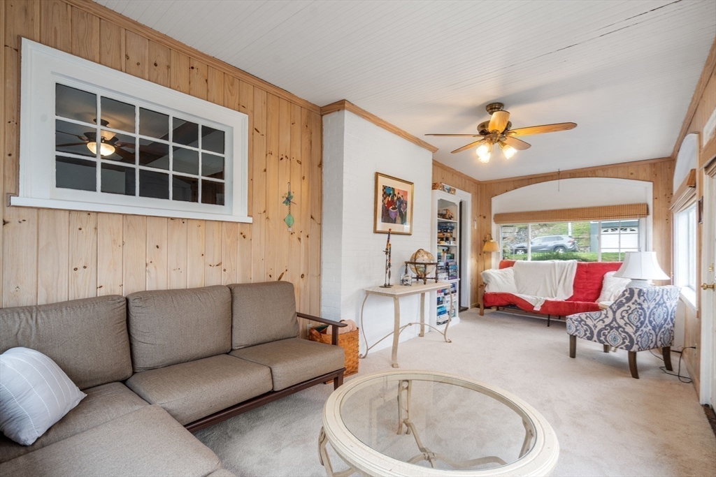 28 Maplewood Road Worcester, MA 01602 - Photo 11 of 42 Gallery Image 11