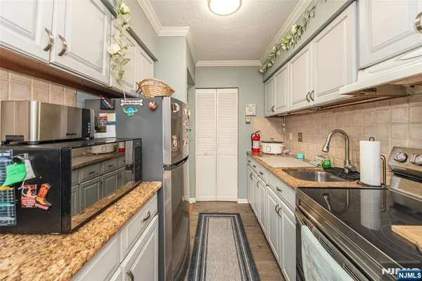 $274,500 | 2350 State Route 10, Unit A9, Morris Plains, NJ 07950
