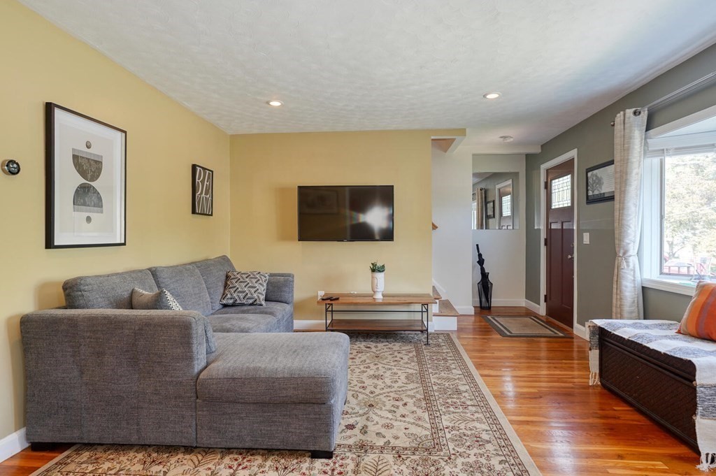 20 Meadow Road Northborough, MA 01532 - Photo 13 of 30 Gallery Image 13