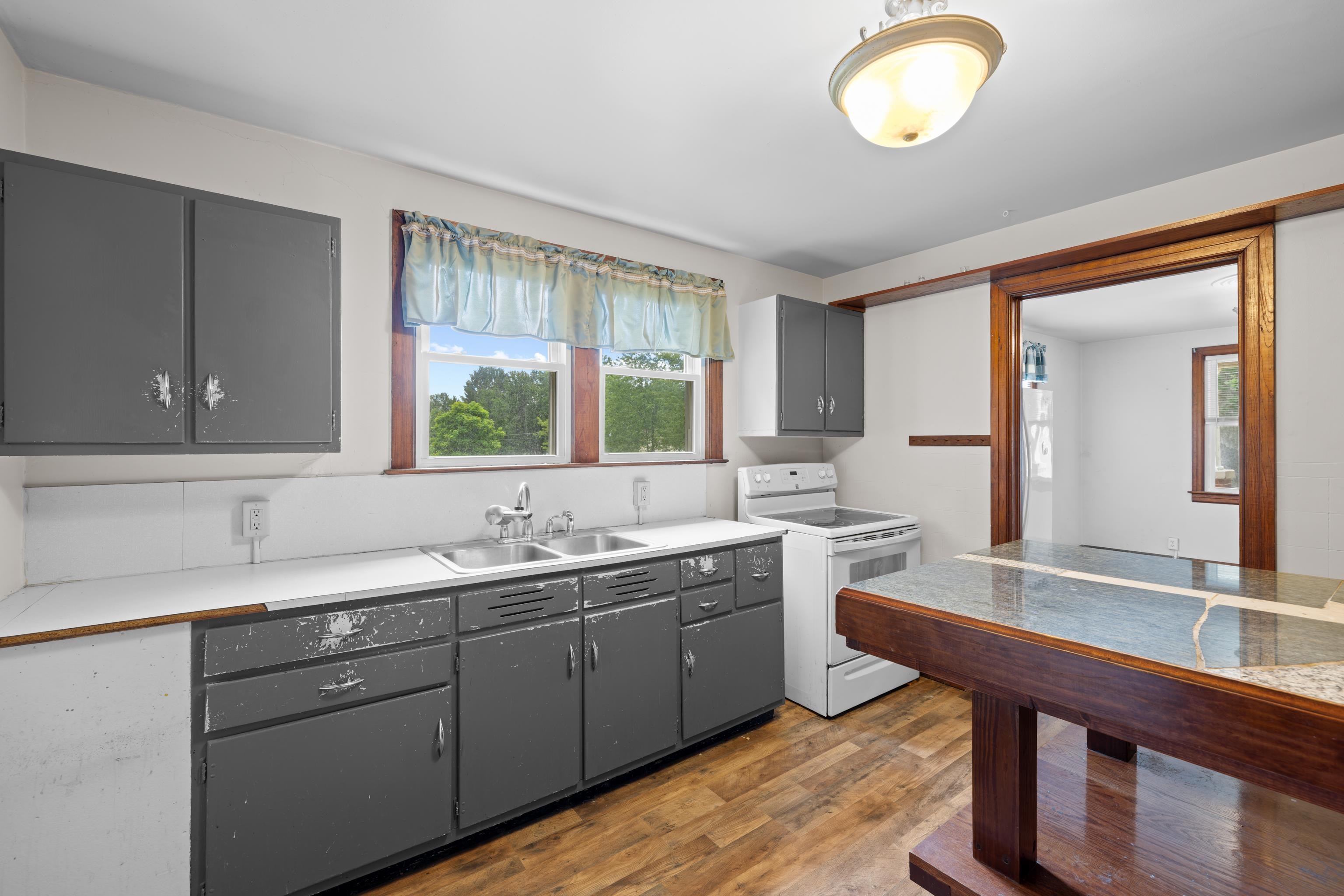 221 Chapel Road Churchville, VA 24421 - Photo 8 of 26