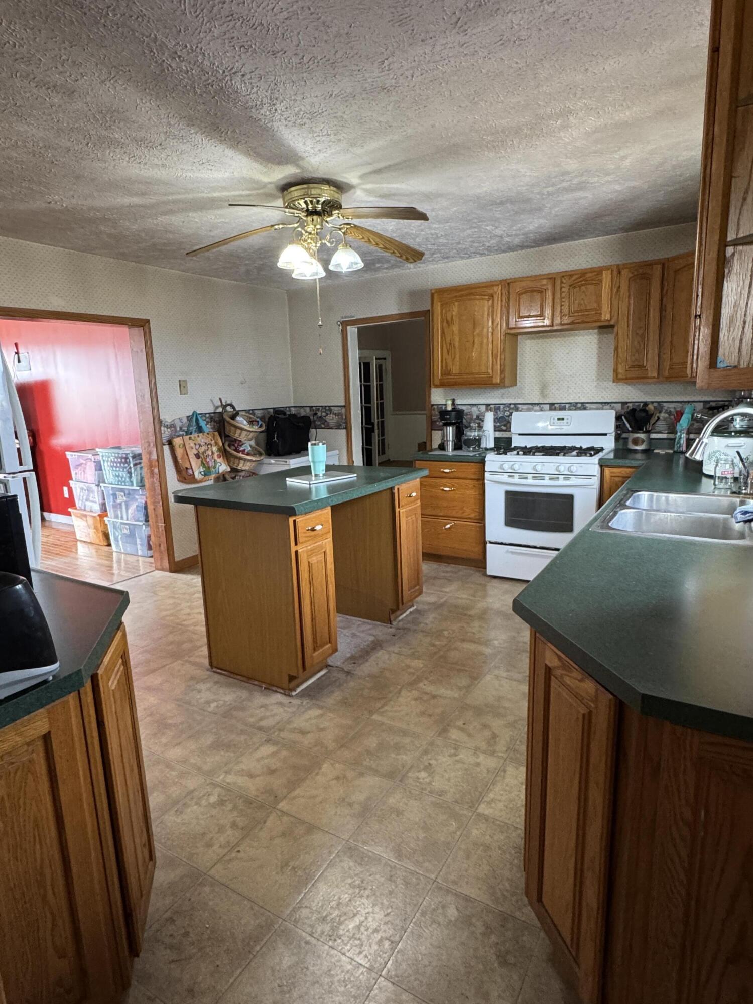 2126 200th Avenue Reed City, MI 49677 - Photo 14 of 29 IMG_3936