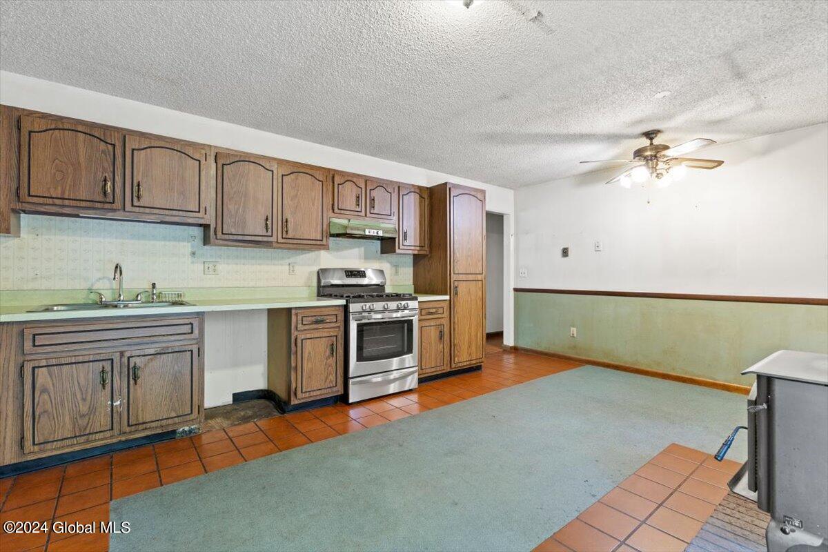 152 Butler Road Moreau, NY 12831 - Photo 10 of 26 Kitchen 2