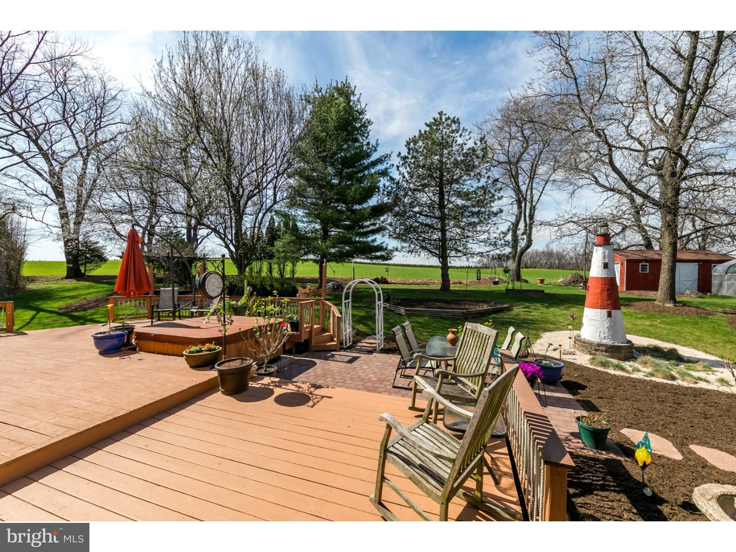 353 Merlin Road Phoenixville, PA 19460 - Photo 23 of 25 Deck