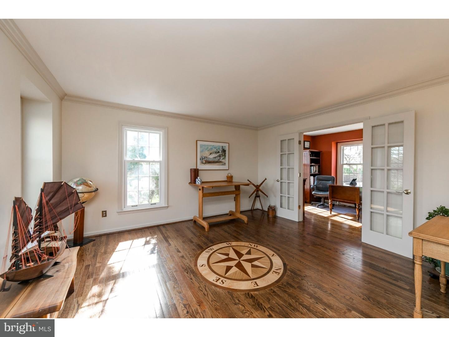 353 Merlin Road Phoenixville, PA 19460 - Photo 5 of 25 Living Room