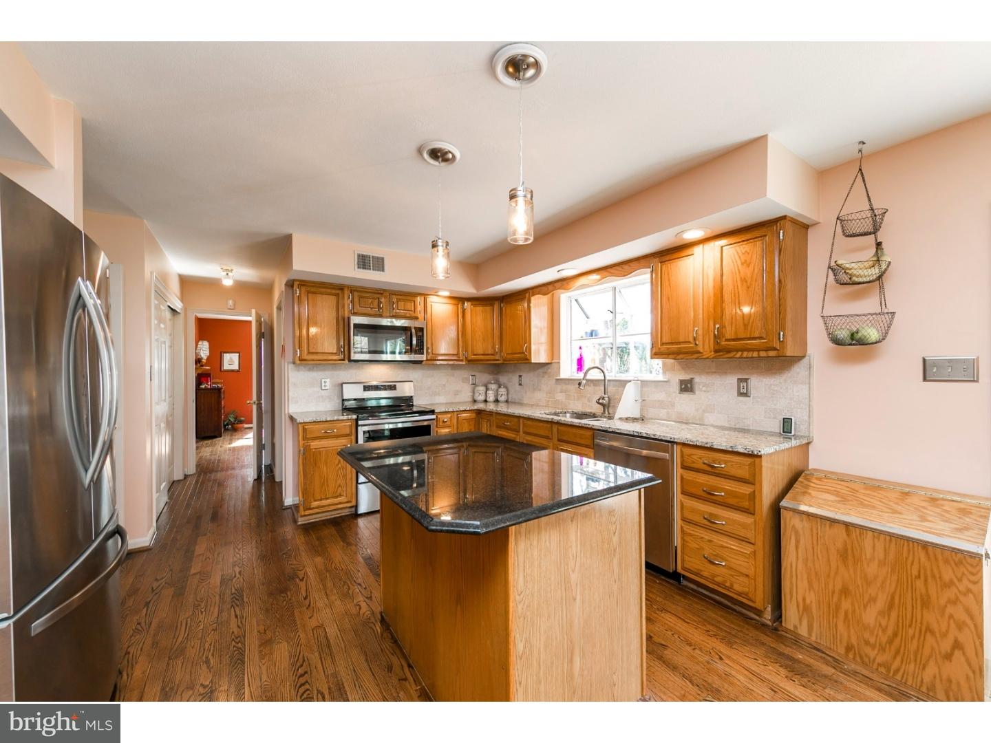 353 Merlin Road Phoenixville, PA 19460 - Photo 9 of 25 Kitchen