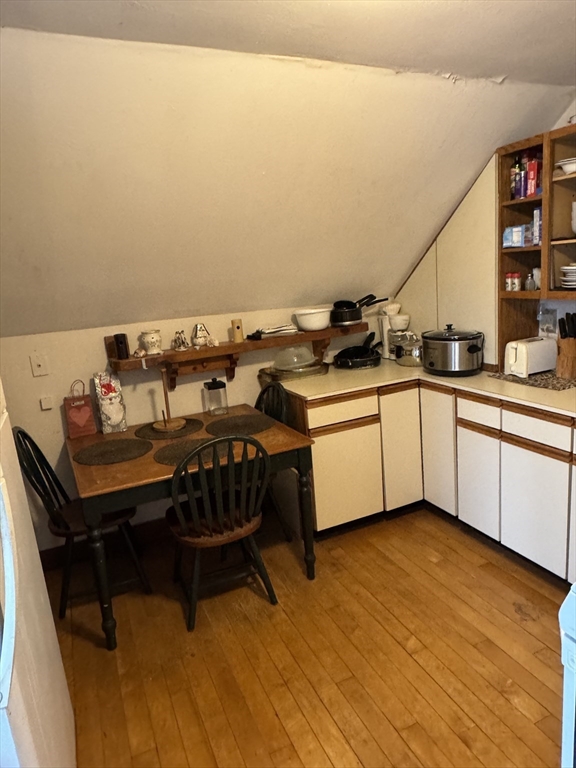 89 Mammoth Road Lowell, MA 01854 - Photo 19 of 38
