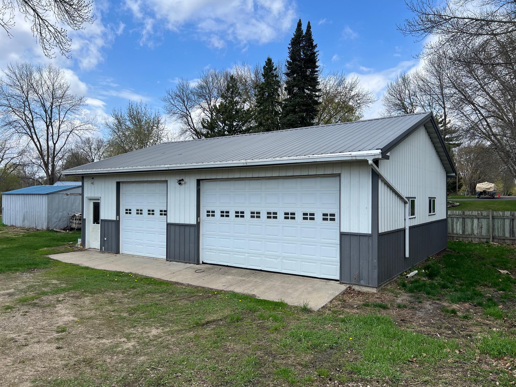 129 East Nelson Street Litchfield, MN 55355 - Photo 13 of 14