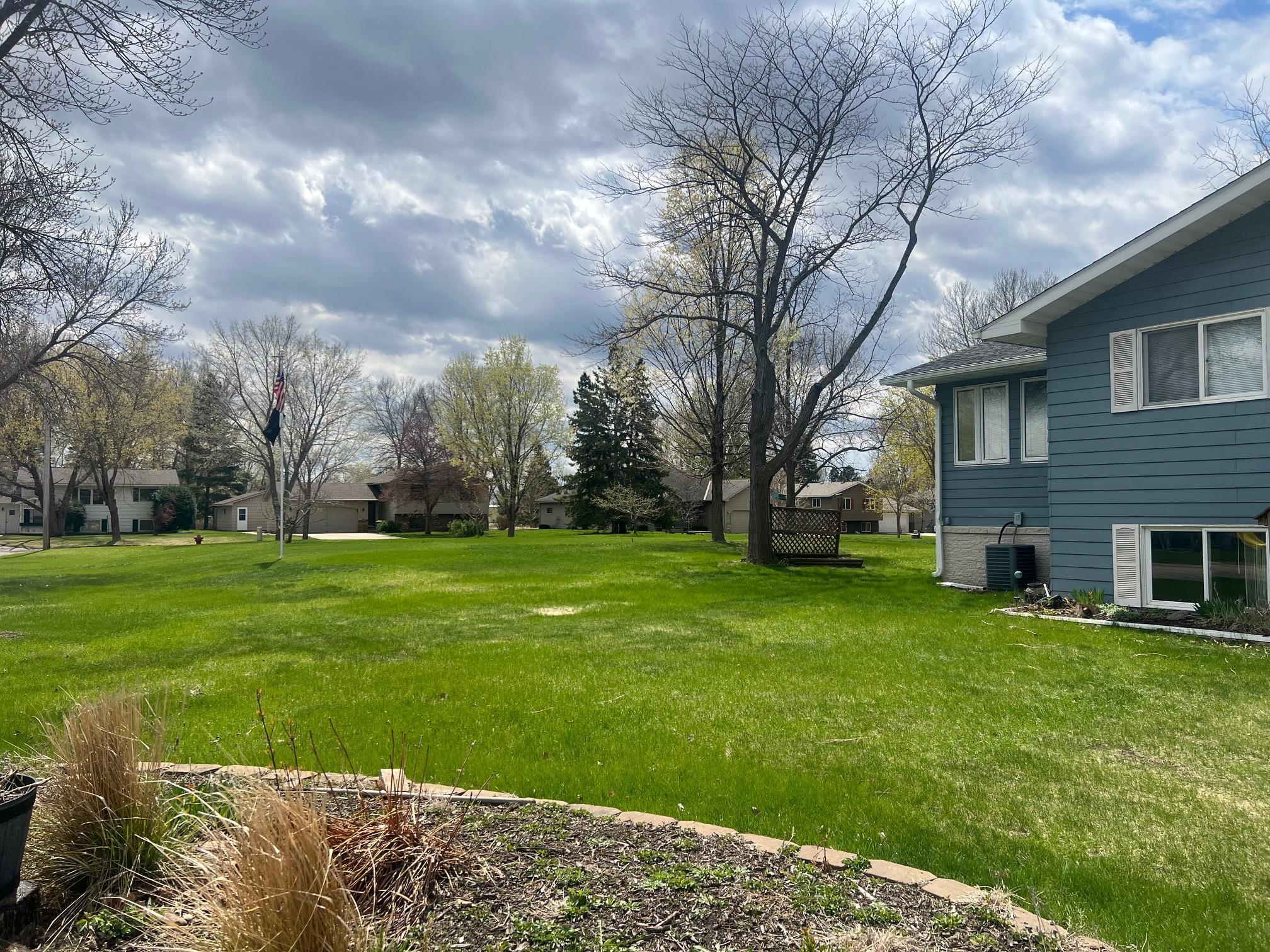 129 East Nelson Street Litchfield, MN 55355 - Photo 6 of 14
