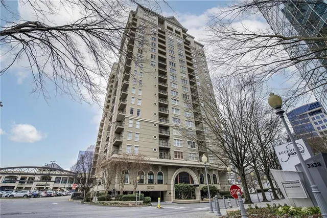 $429,000 | 3334 Peachtree Road Northeast, Unit 109, Atlanta, GA 30326