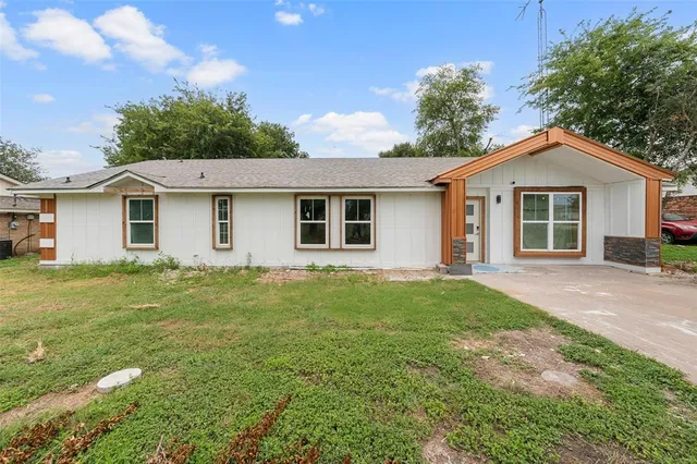 $250,000 | 823 West 3rd Street, Eddy, TX 76524