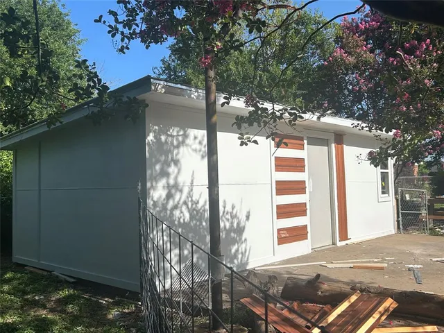 $250,000 | 823 West 3rd Street, Eddy, TX 76524