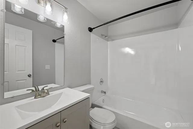 $1,815,000 | 23110 30th Avenue South, Des Moines, WA 98198