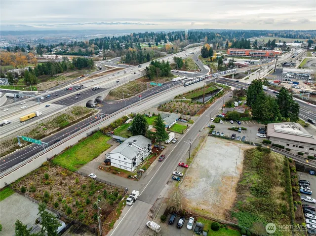 $1,815,000 | 23110 30th Avenue South, Des Moines, WA 98198