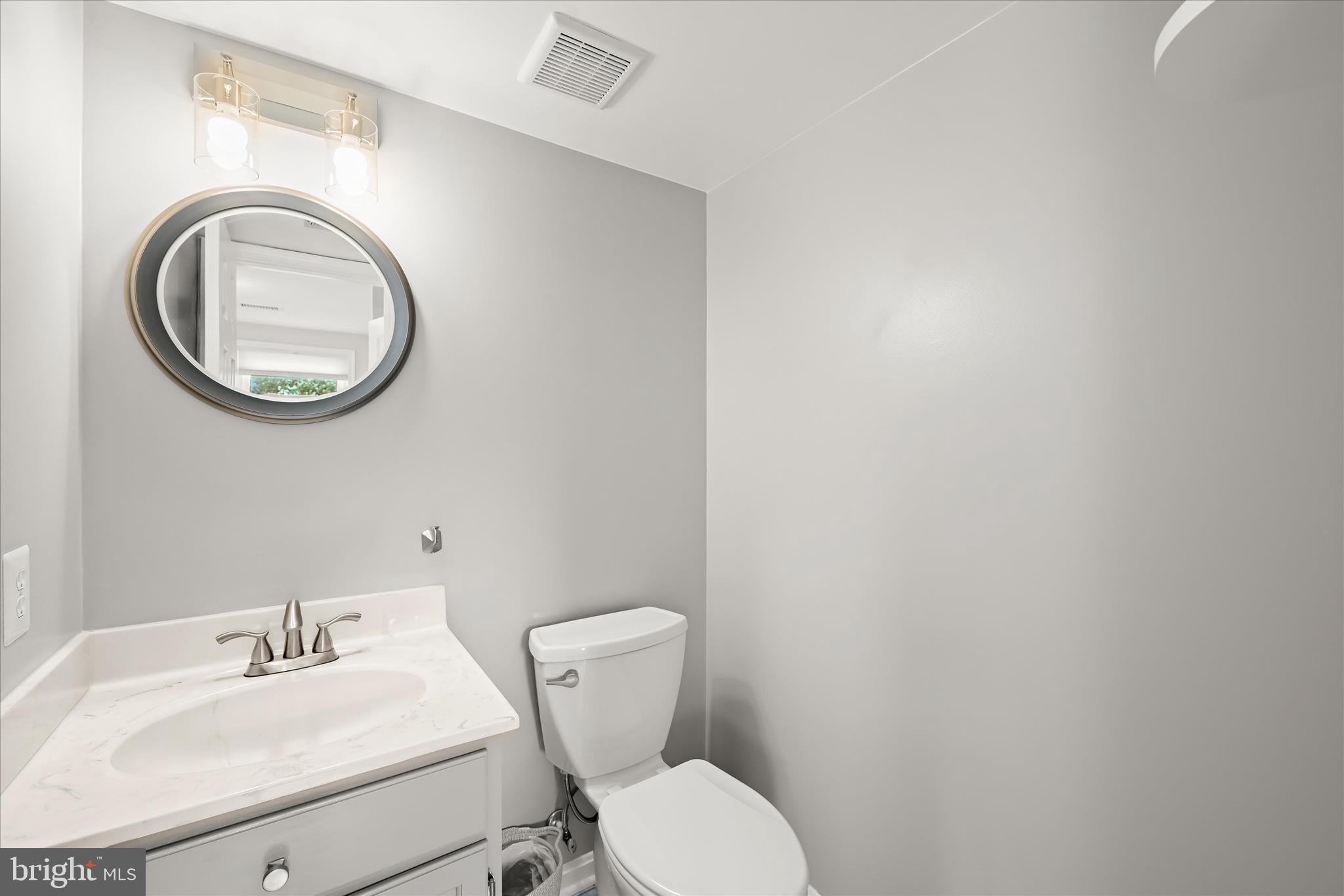 2661 Dotsons Ridge Road Mount Airy, MD 21771 - Photo 35 of 62 Powder Room