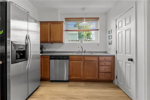 $3,000 | 26 West Narragansett Avenue, Unit 6, Newport, RI 02840