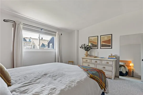 $3,000 | 26 West Narragansett Avenue, Unit 6, Newport, RI 02840