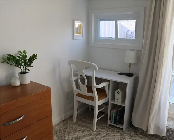 $3,000 | 26 West Narragansett Avenue, Unit 6, Newport, RI 02840