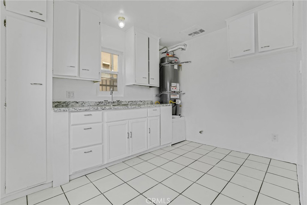 904 South Bullis Road Compton, CA 90221 - Photo 9 of 21