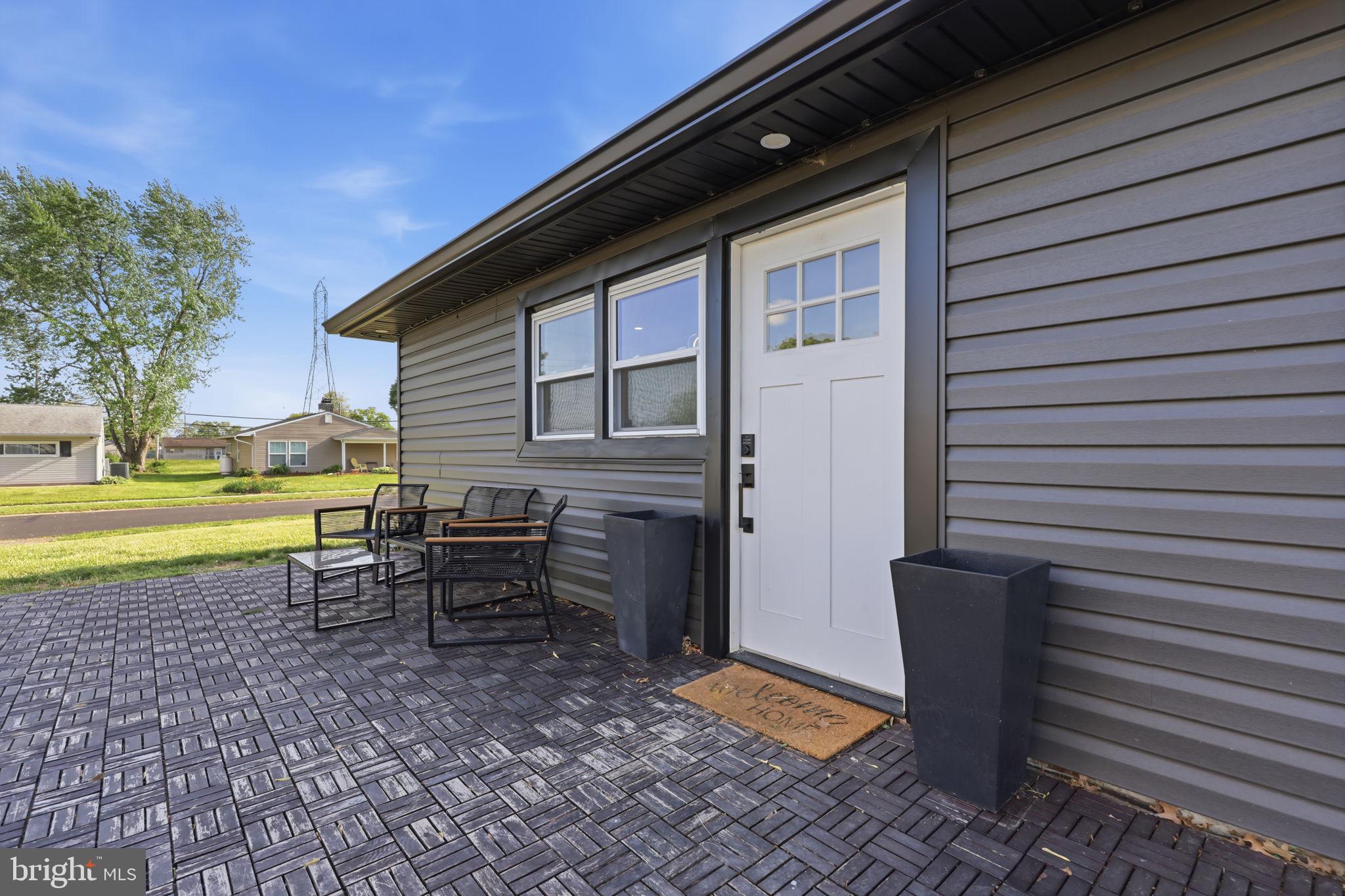 25 Gun Road Levittown, PA 19057 - Photo 3 of 39 Gallery Image 3