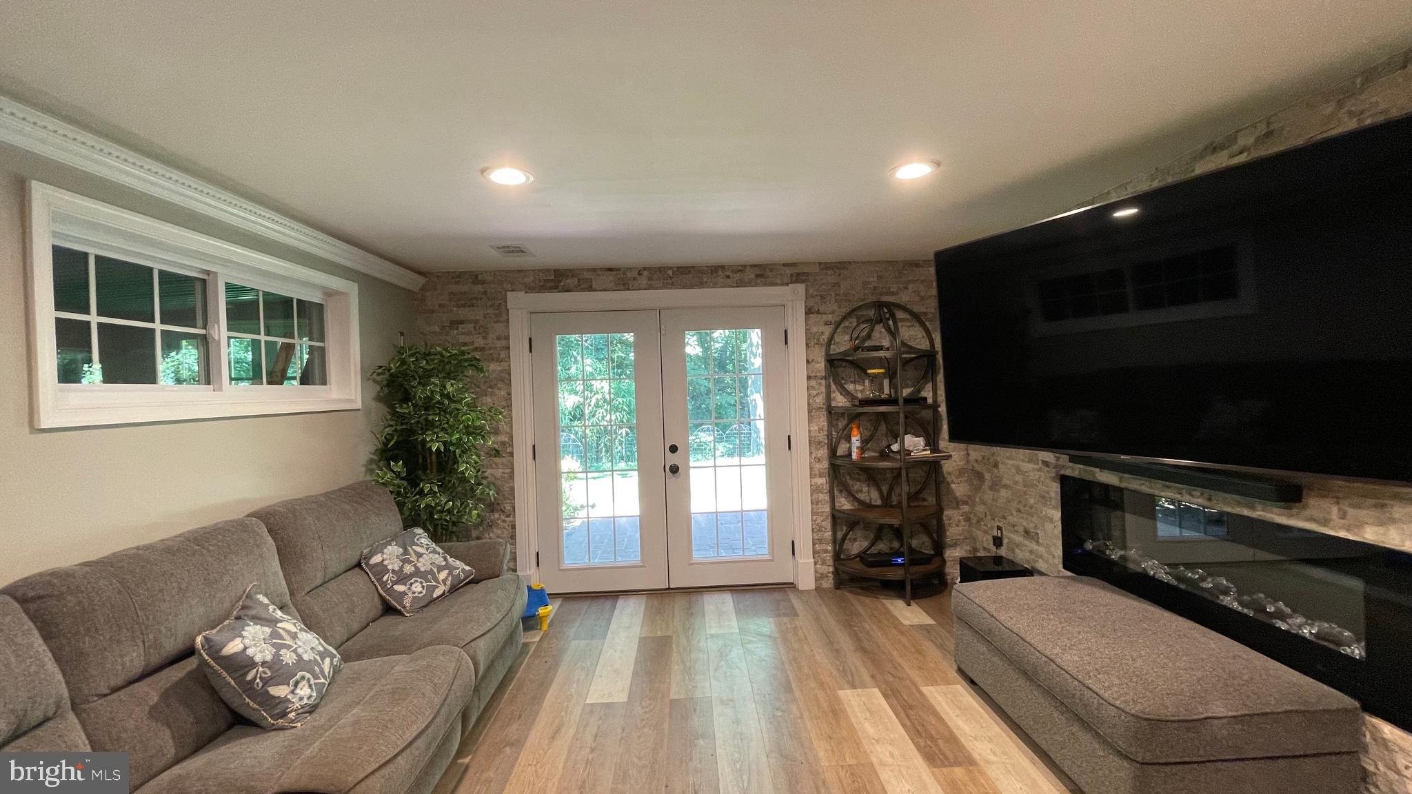 9501 McAlpine Road Silver Spring, MD 20901 - Photo 42 of 80 Gallery Image 42