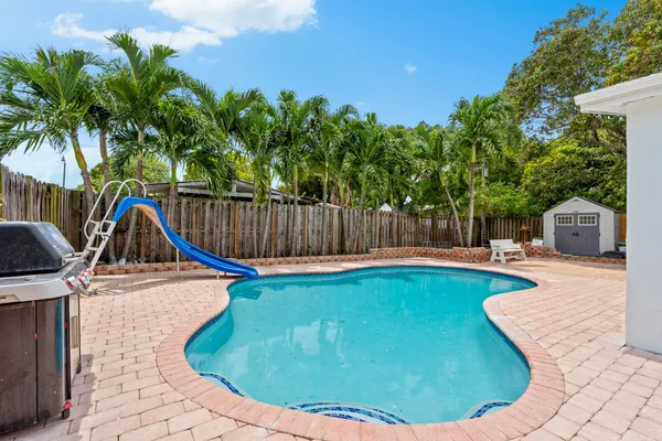 $514,999 | 340 Northeast 26th Court, Pompano Beach, FL 33064