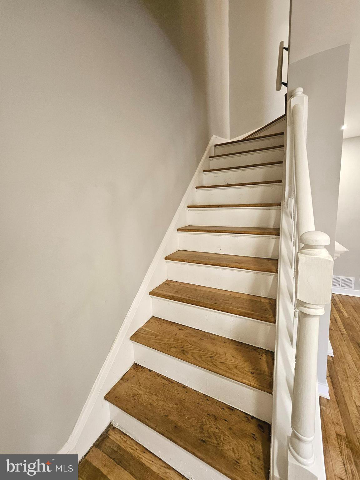 4546 Mountview Road Baltimore, MD 21229 - Photo 24 of 45 a view of entryway