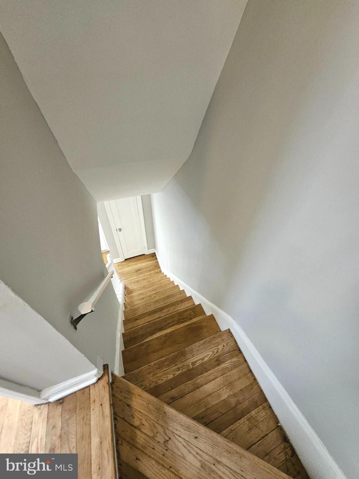 4546 Mountview Road Baltimore, MD 21229 - Photo 25 of 45 a view of entryway