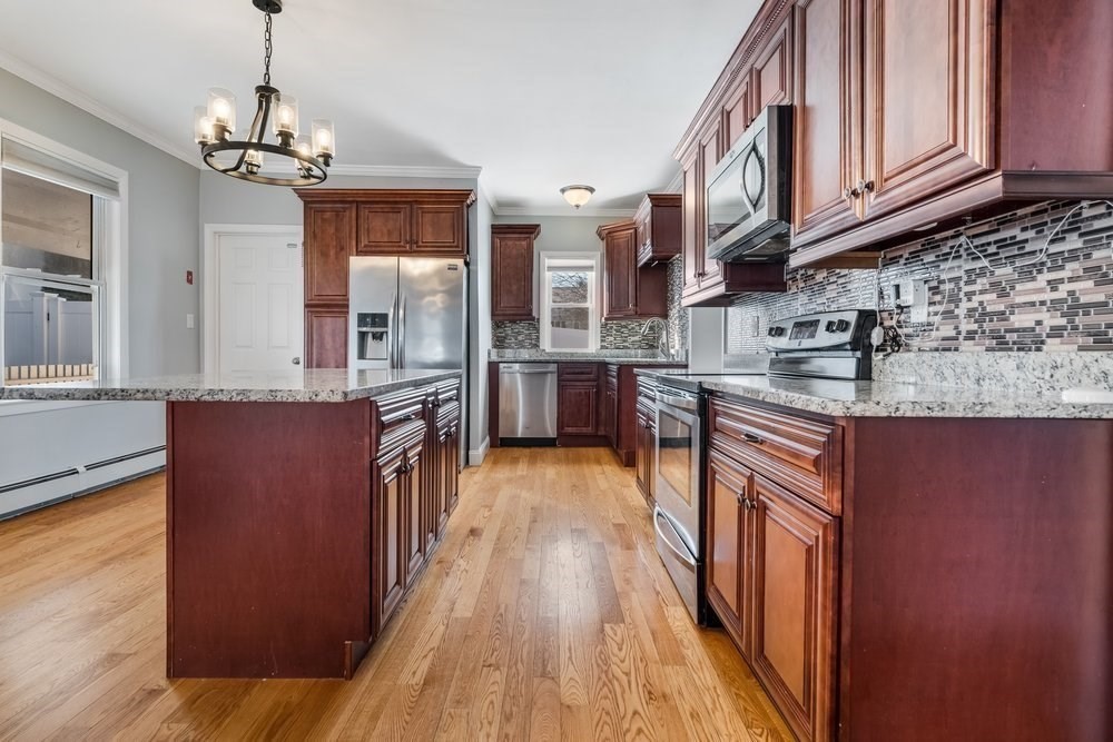 9 Cyrus Street Wakefield, MA 01880 - Photo 5 of 25