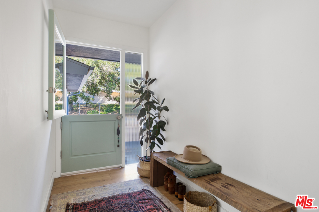 21263 Entrada Road Topanga, CA 90290 - Photo 2 of 34