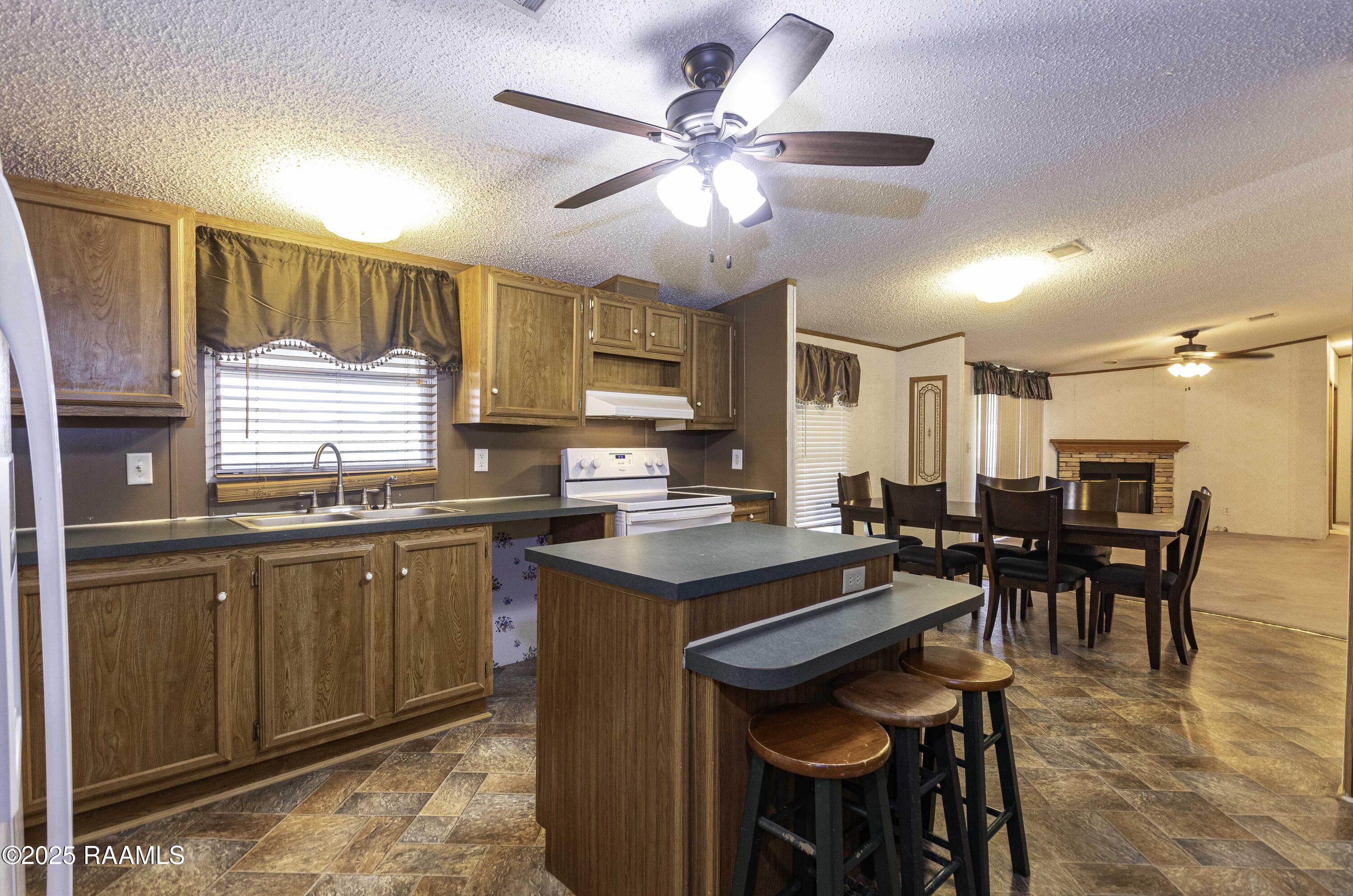 123 Whitmore Road Scott, LA 70583 - Photo 7 of 25 Kitchen 4