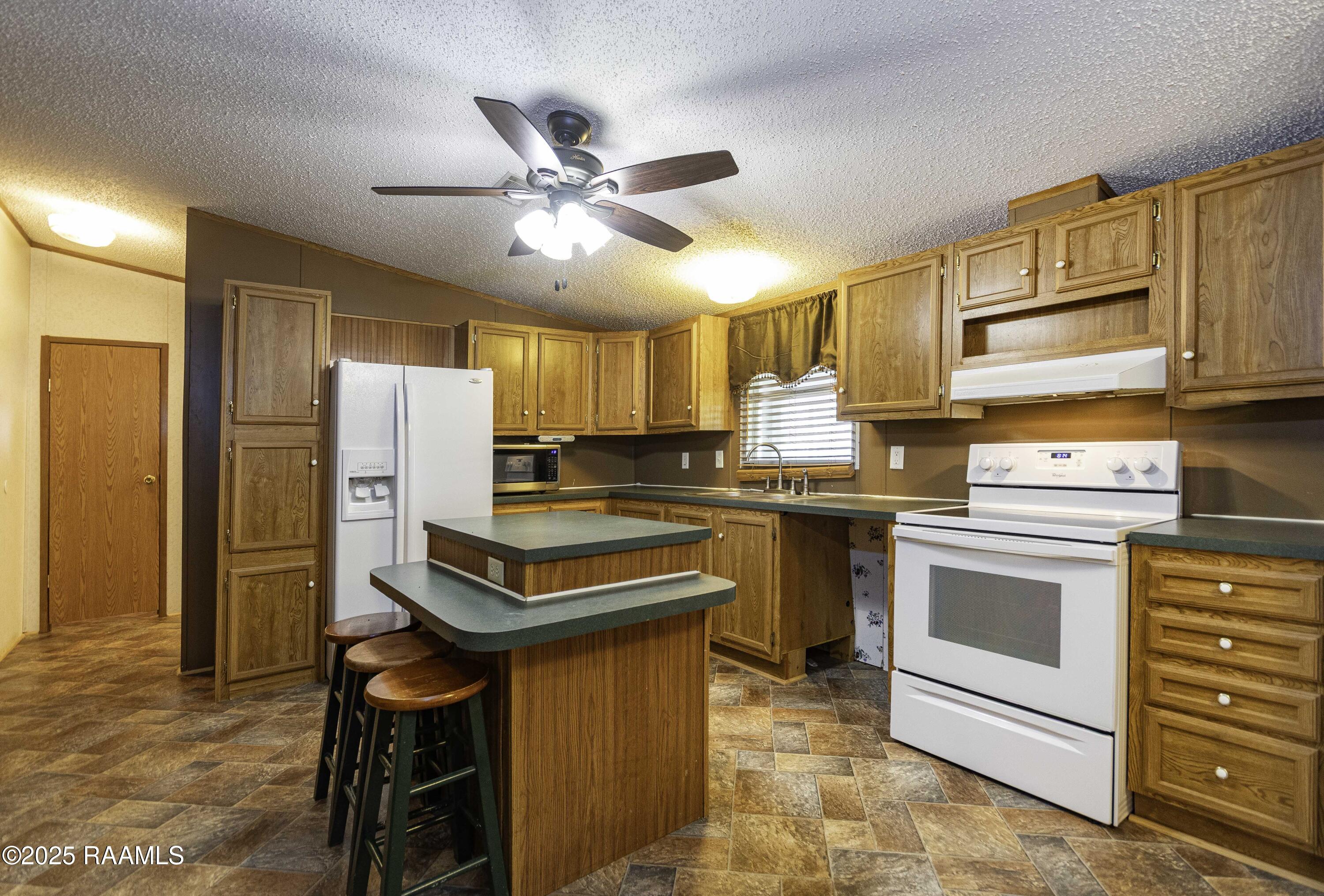123 Whitmore Road Scott, LA 70583 - Photo 8 of 25 Kitchen 1