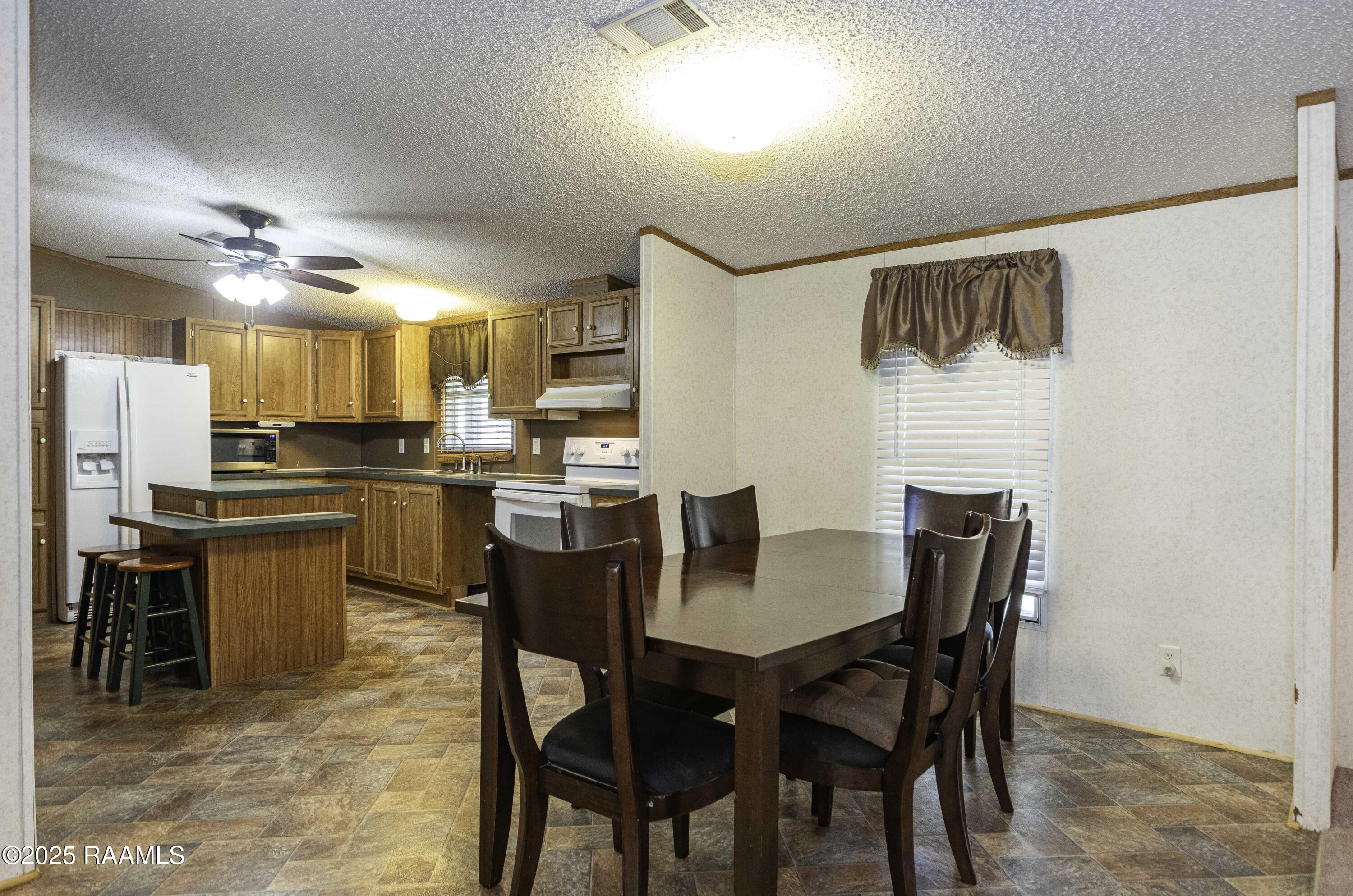 123 Whitmore Road Scott, LA 70583 - Photo 10 of 25 Dining Area 2