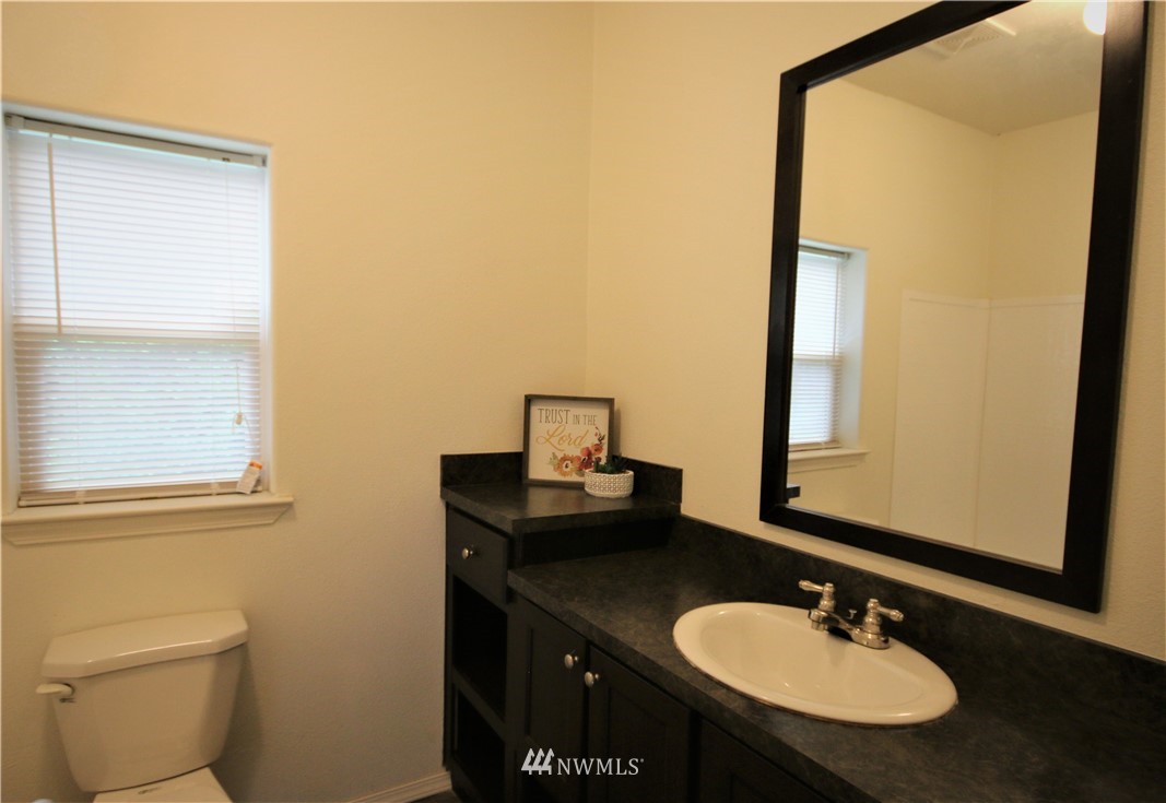 228 Ocean Beach Road Hoquiam, WA 98550 - Photo 13 of 21 Gallery Image 13