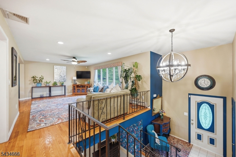 18 Reger Road Succasunna, NJ 07876 - Photo 2 of 34