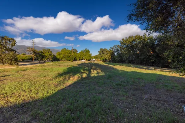 a view of an outdoor space and a yard