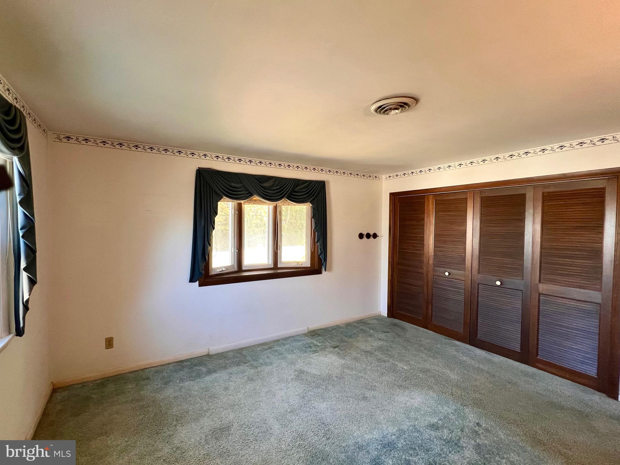 781 Mountain View Road Reading, PA 19607 - Photo 13 of 25