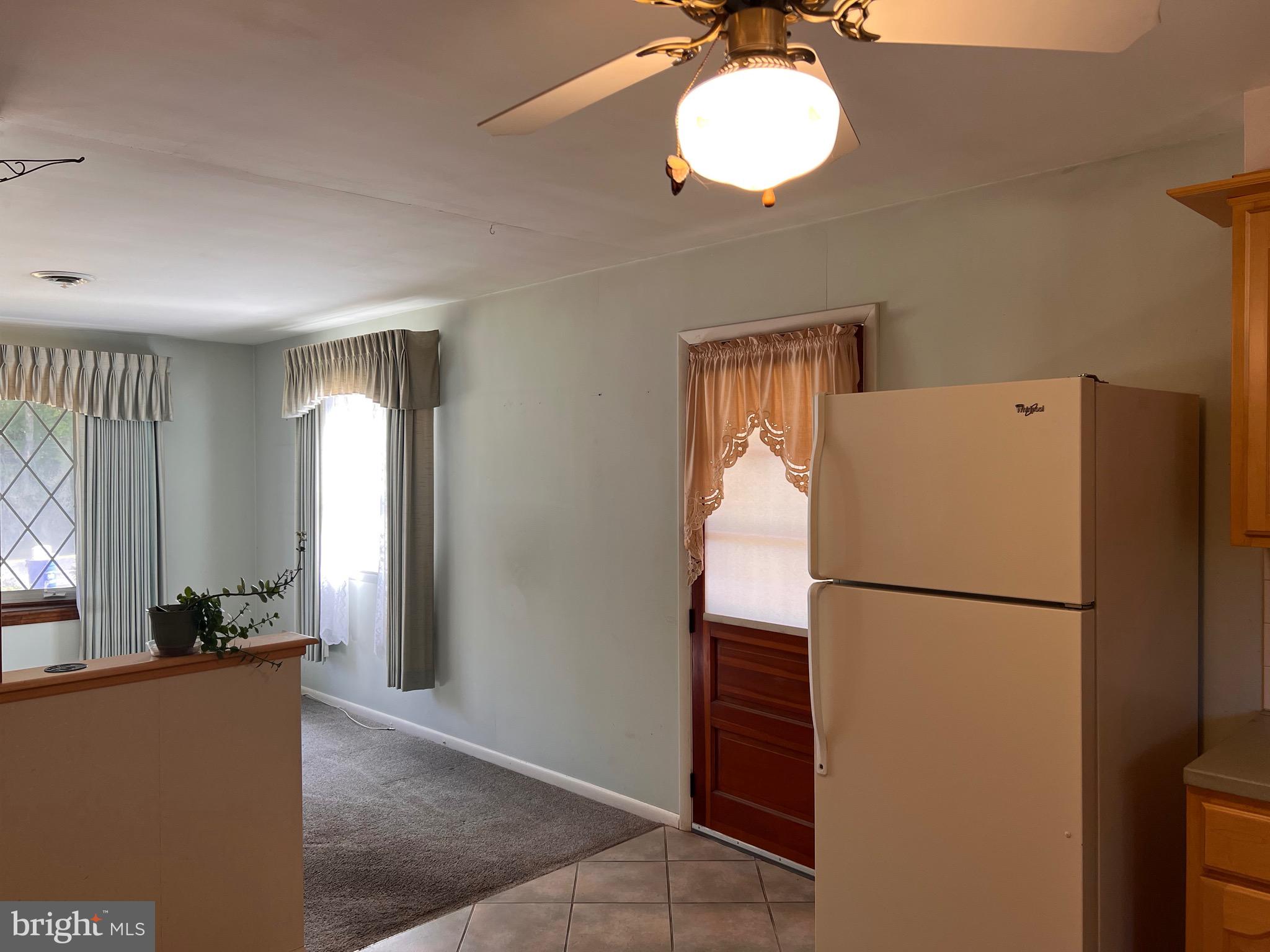 781 Mountain View Road Reading, PA 19607 - Photo 6 of 25