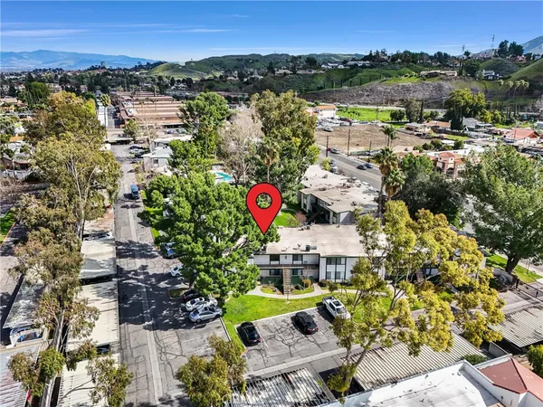 $1,695 | 1735 East Washington Street, Unit B28, Colton, CA 92324