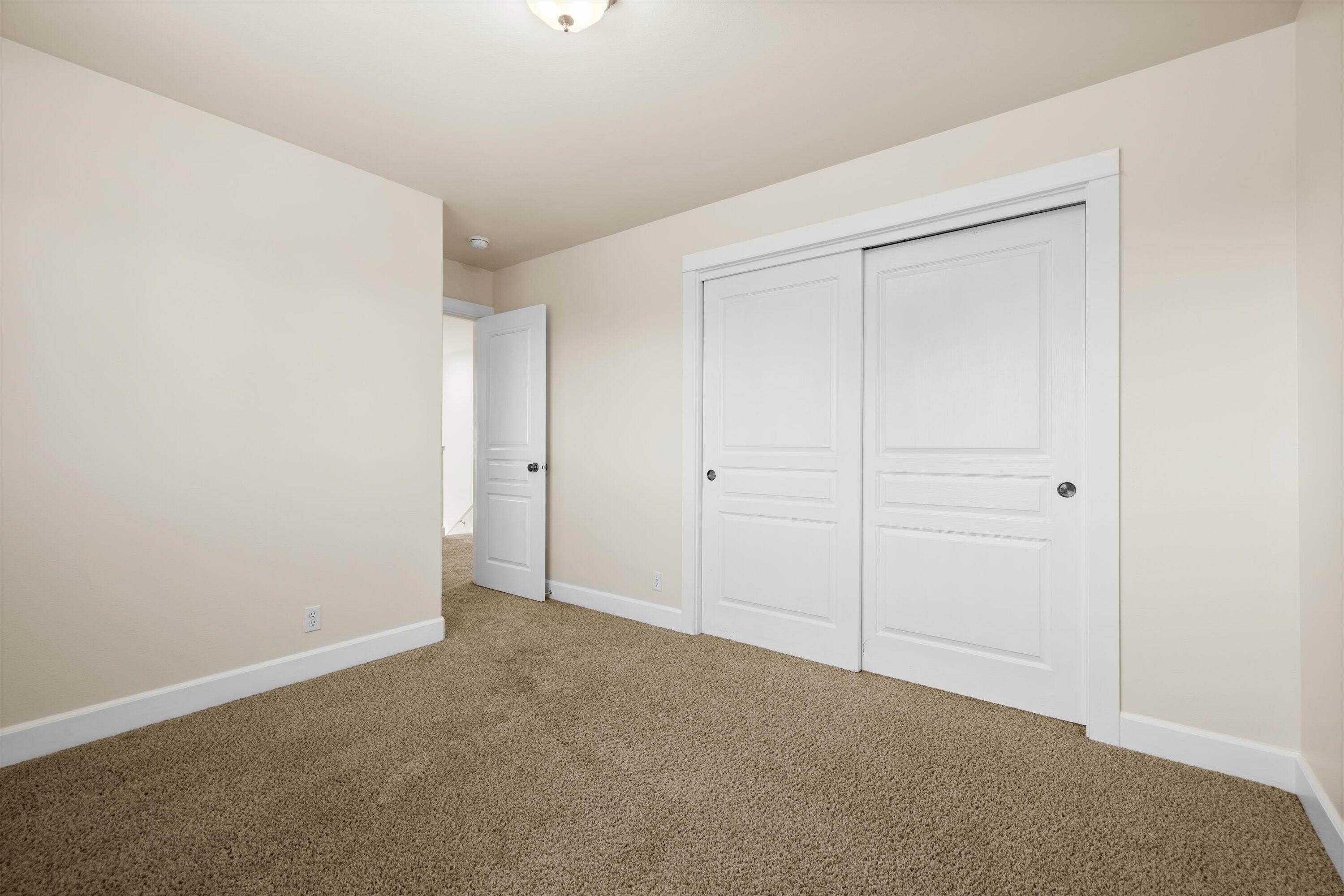63503 Ranch Village Drive Bend, OR 97701 - Photo 32 of 39 Guest bedroom #3