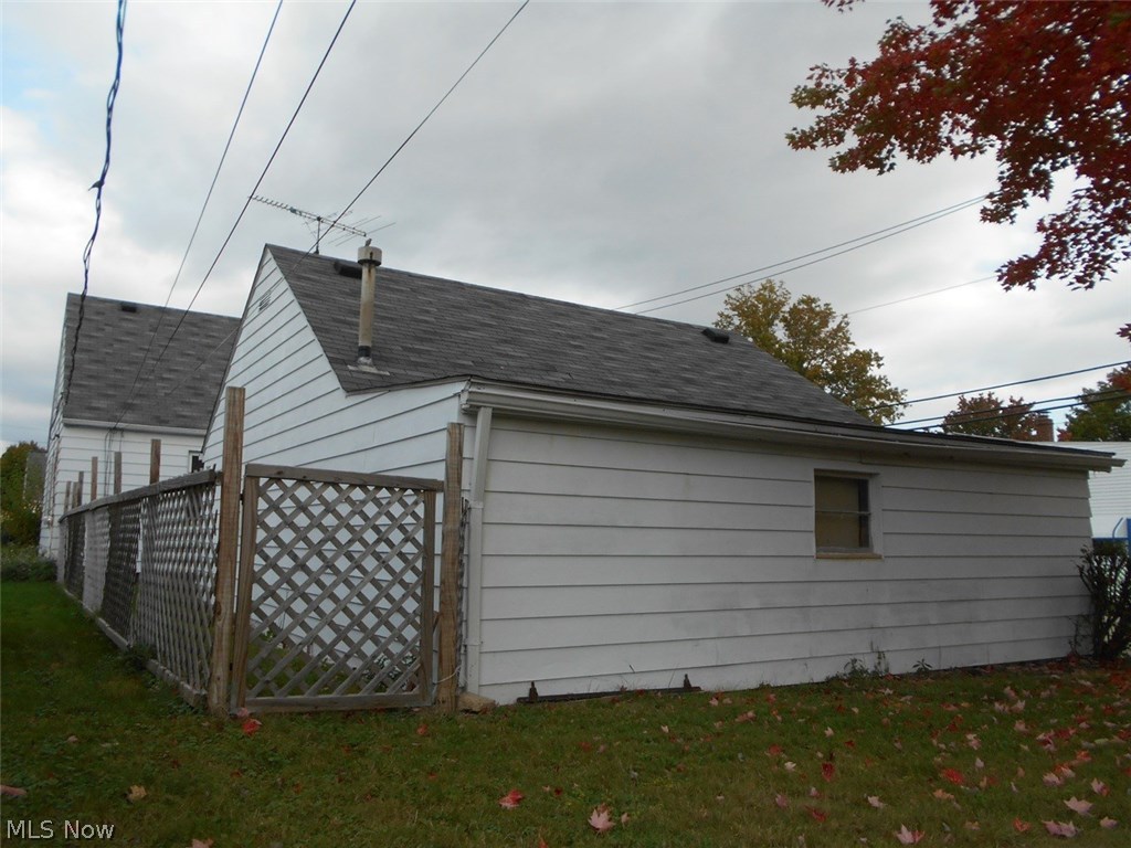 13490 Hathaway Road Cleveland, OH 44125 - Photo 5 of 21 Gallery Image 5